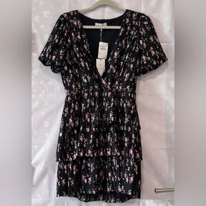 Brand New WAYF Floral Tiered Mini Dress – Size M